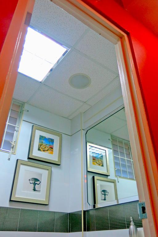 Choose To Be Happy At Seymour # 9 And #16 - Studio Apartments Kingston Zimmer foto